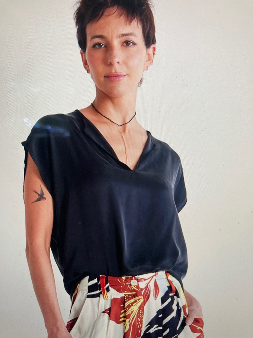 Ruti All Day Washable Black Silk Top - Picture 8 of 8